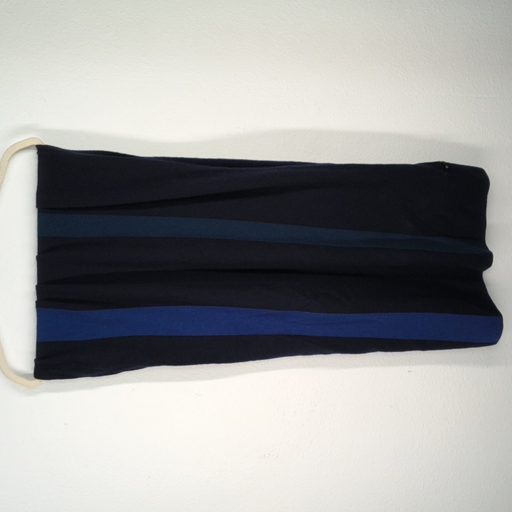 UNIQLO’s Jil Sander Collaboration +J 100% Cashmere Large Scarf Two Toned - Picture 8 of 9
